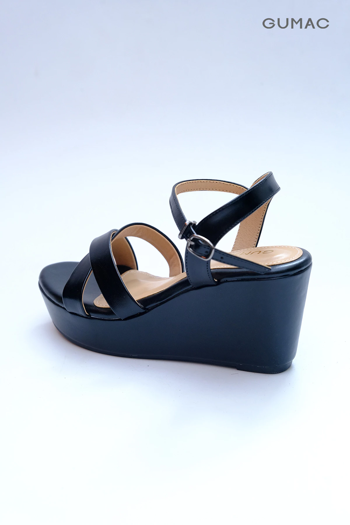 Giày Sandal Nữ GUMAC Quai Chéo Đế Xuồng Cài Khóa Êm Chân GG04091