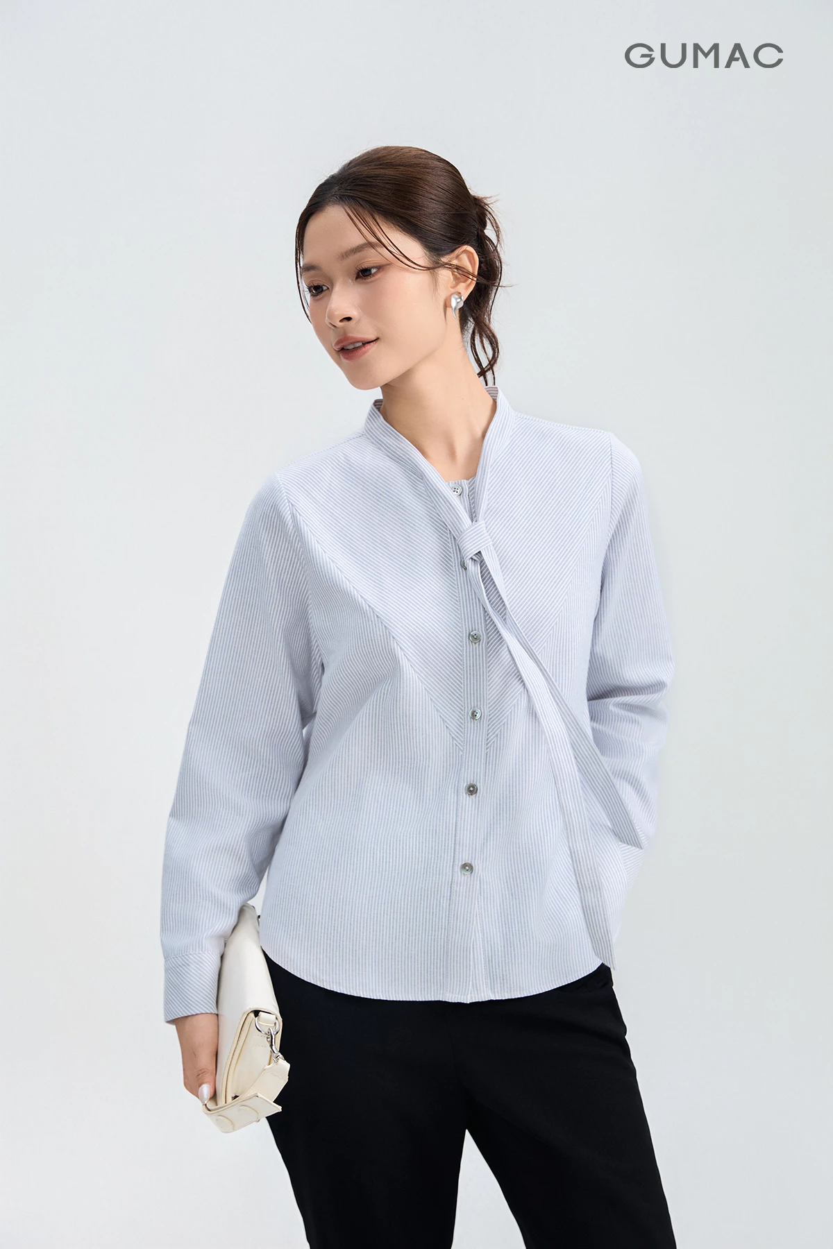 Áo Sơ Mi Nữ GUMAC Form Suông Phối Sọc Chéo Tay Dài Phối Bản Tay Tinh Tế AG05001