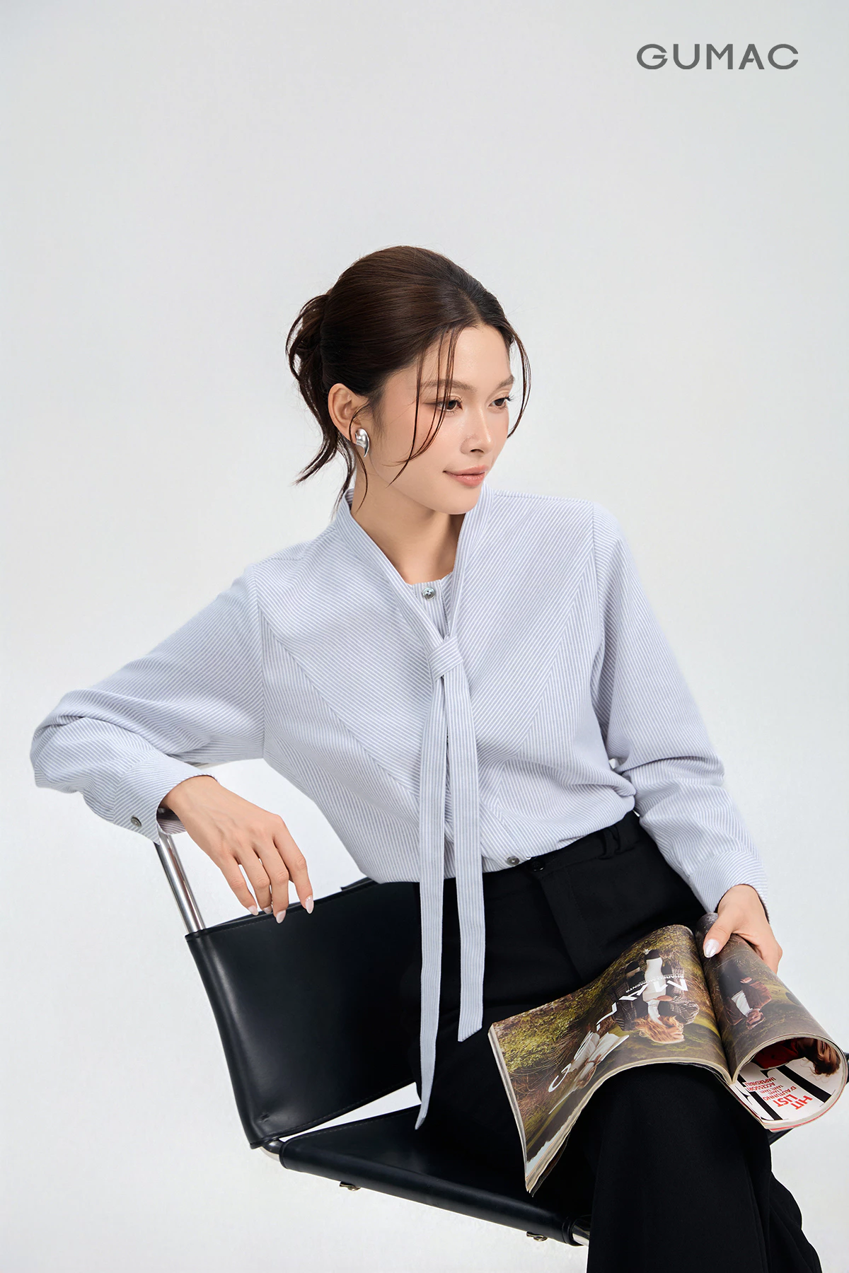 Áo Sơ Mi Nữ GUMAC Form Suông Phối Sọc Chéo Tay Dài Phối Bản Tay Tinh Tế AG05001
