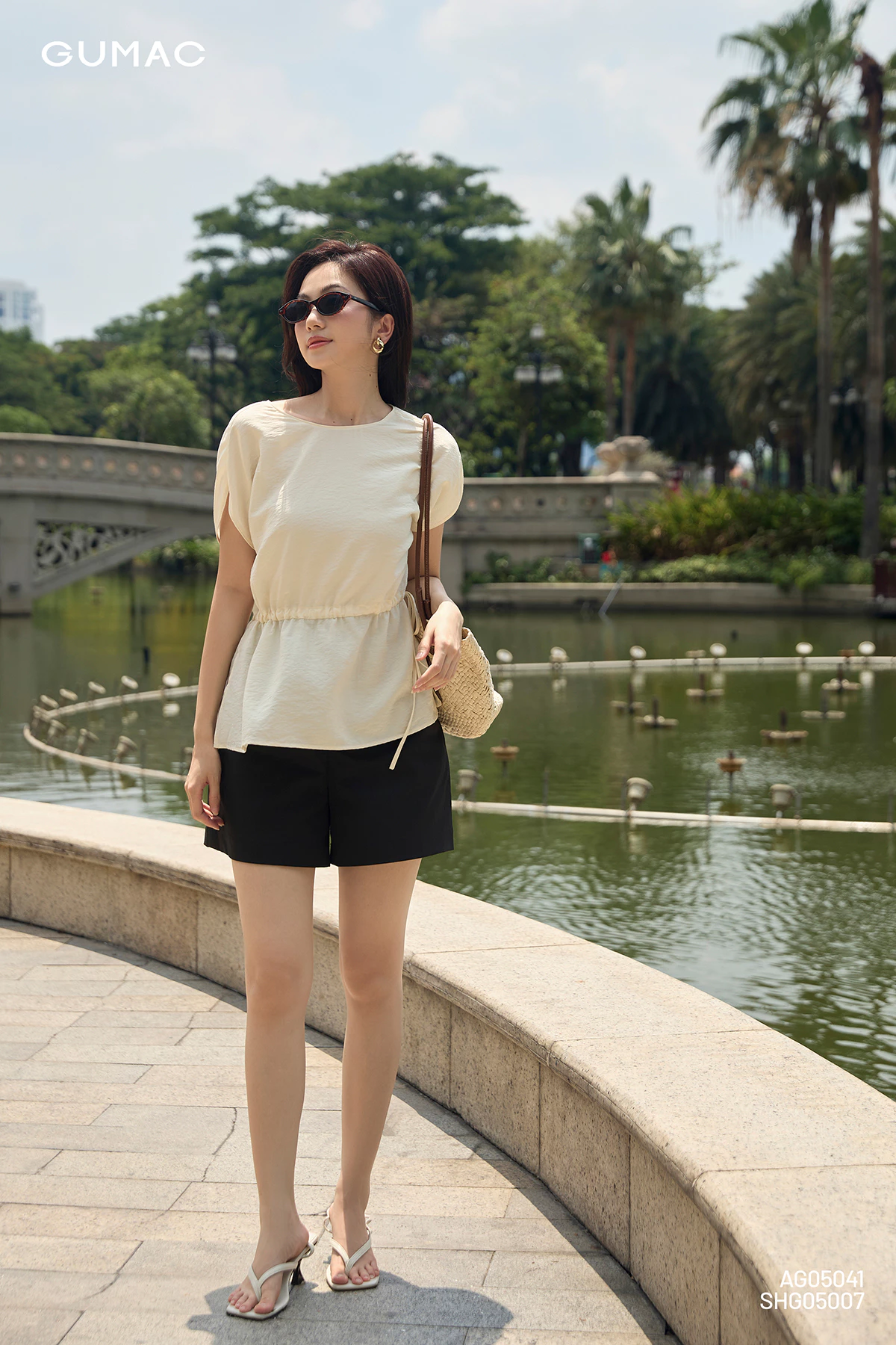 Áo Kiểu Nữ GUMAC Form Suông Siết Eo Tay Liền Che Tay Thoải Mái Mùa Hè AG05041