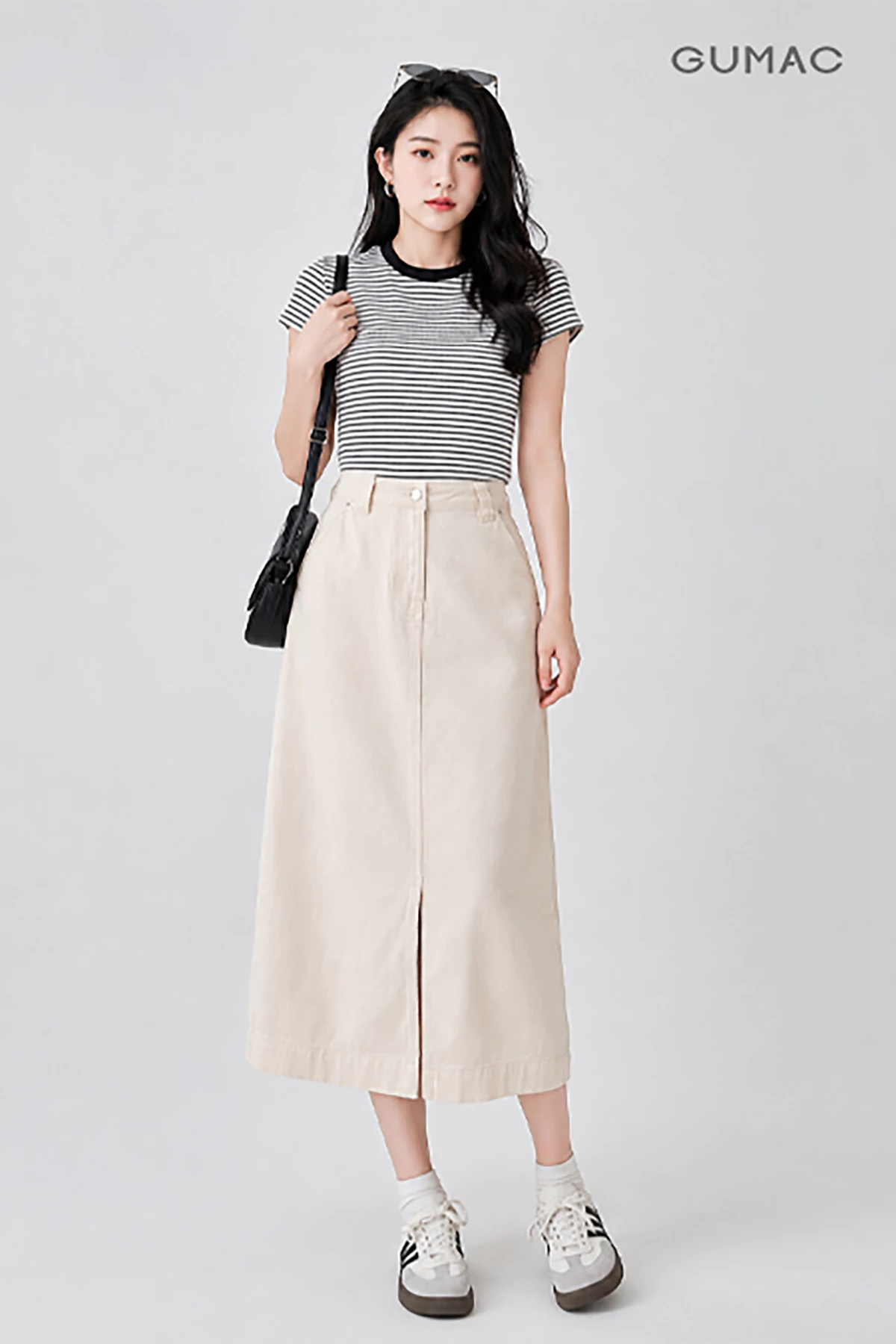 Chân váy jeans nữ Gmorning - GUMAC A màu be xẻ trước có túi  YVJF08026