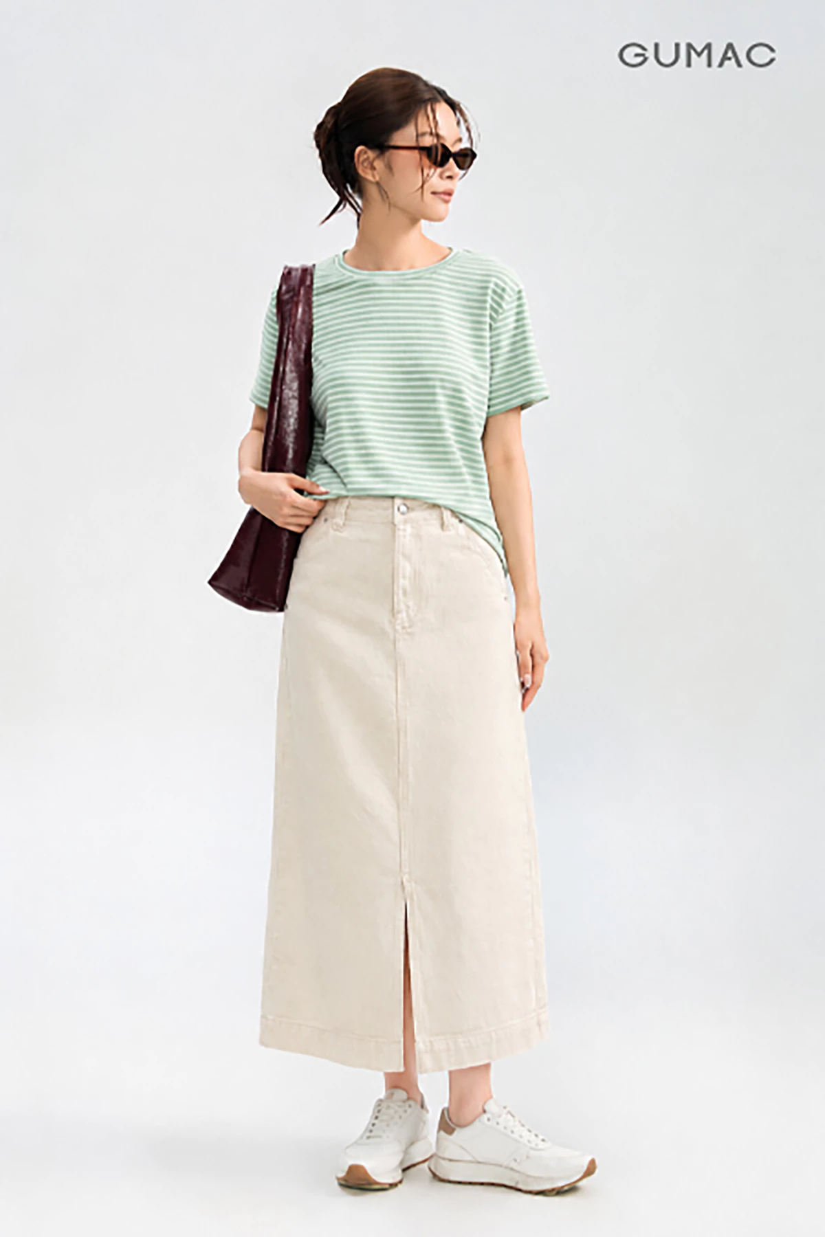 Chân váy jeans nữ Gmorning - GUMAC A màu be xẻ trước có túi  YVJF08026