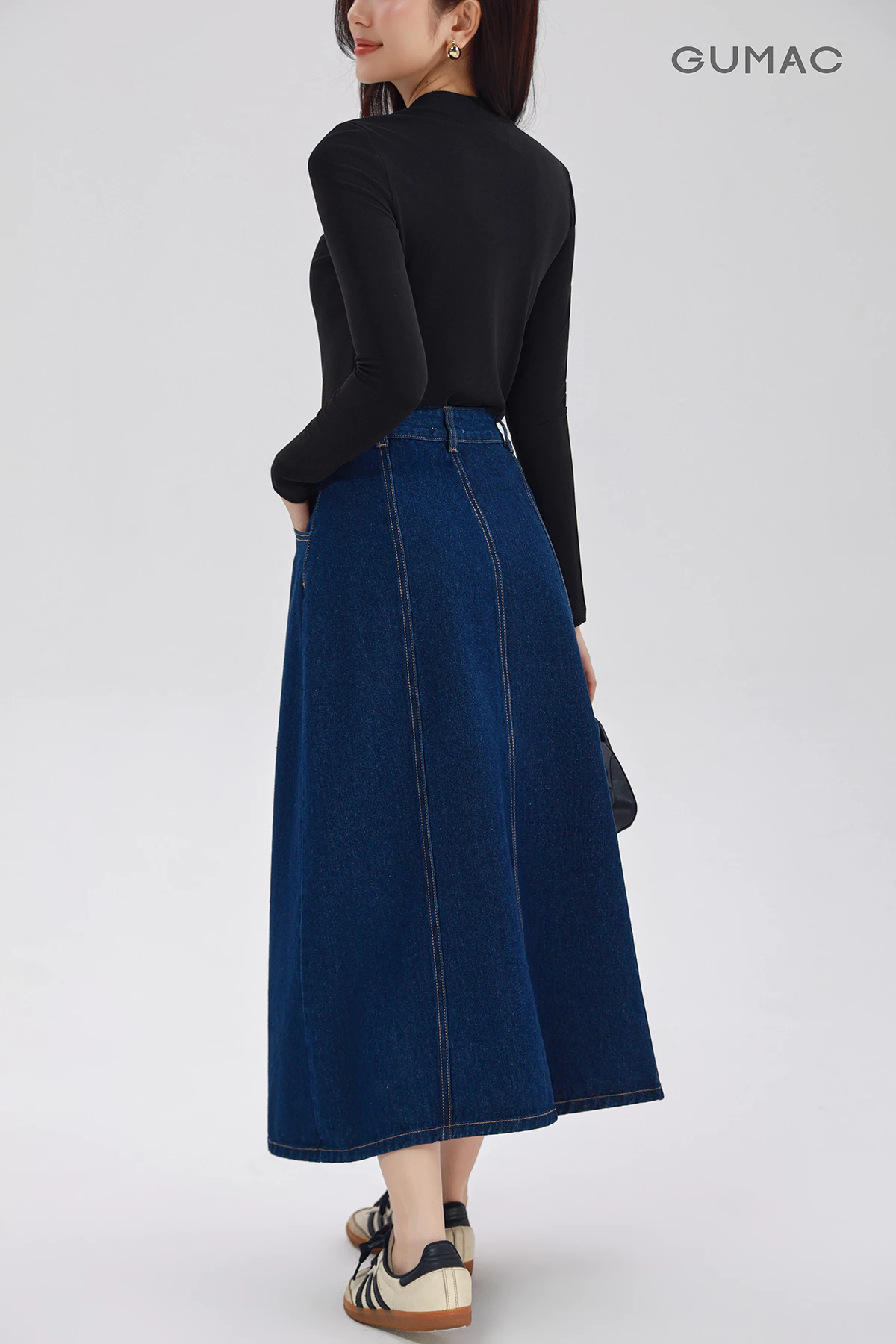 Chân váy jeans GUMAC - Gmorning denim form A midi cách điệu thân trước có túi hàm ếch YVJG04010