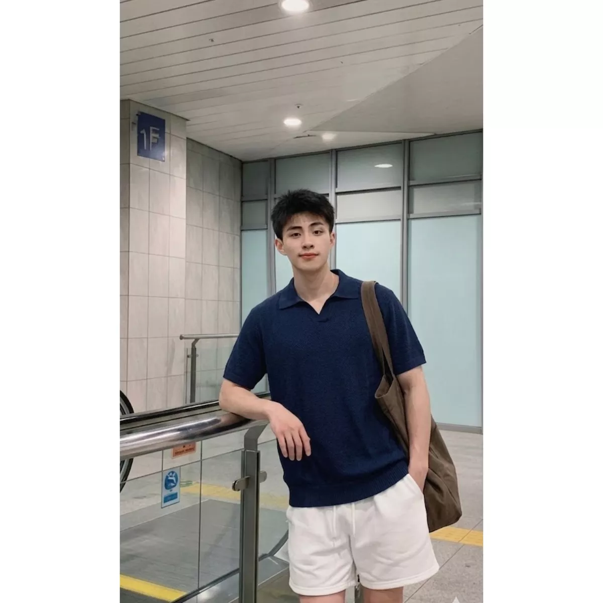 Áo Polo Len Dệt Kim Cổ V 𝐂𝐎𝐎𝐋𝐂𝐑𝐄𝐖 Form Regular Fit Không Cúc Ngắn Tay Thoáng Mát Phong Cách Hàn Quốc ALH13 APN110