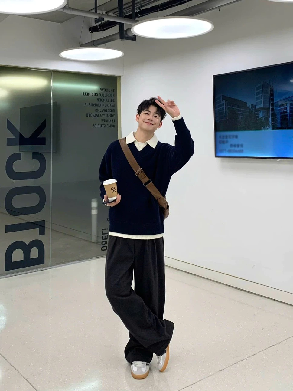 Áo Len Cổ Bẻ Layer 𝐂𝐎𝐎𝐋𝐂𝐑𝐄𝐖 Form Rộng Unisex Nam Nữ Phong Cách Hàn Quốc ALD 05 ALD084