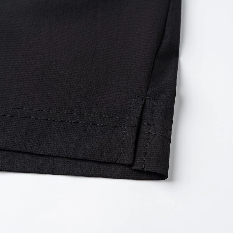 Quần short gió nam SMART BREEZE SHORTS TORANO Thoáng Mát, Logo Nổi Form Thể Thao Năng Động HSBW801