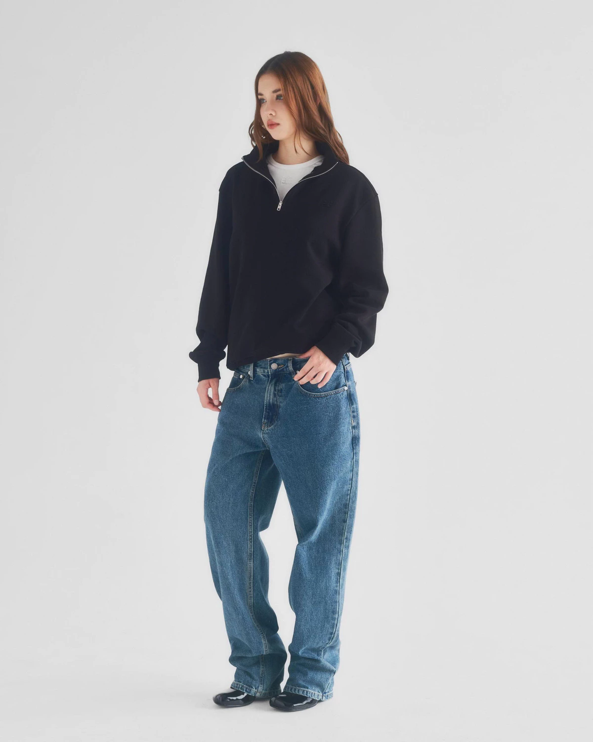 Eleven - Áo Nỉ Unisex Nam Nữ Cổ Khóa Kéo Thêu Mono | Màu Đen