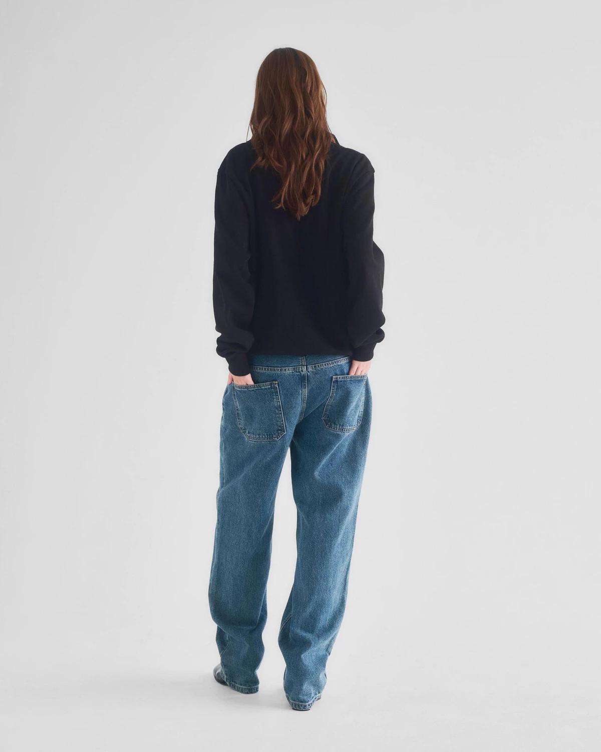 Eleven - Áo Nỉ Unisex Nam Nữ Cổ Khóa Kéo Thêu Mono | Màu Đen