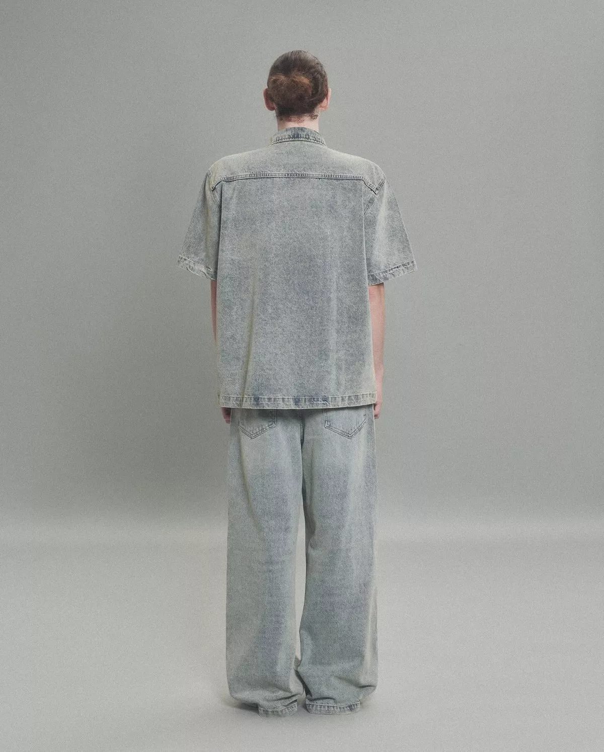 Eleven - Áo Sơ Mi Khoác Jeans Thêu Túi Mono | Màu Xanh Nhạt