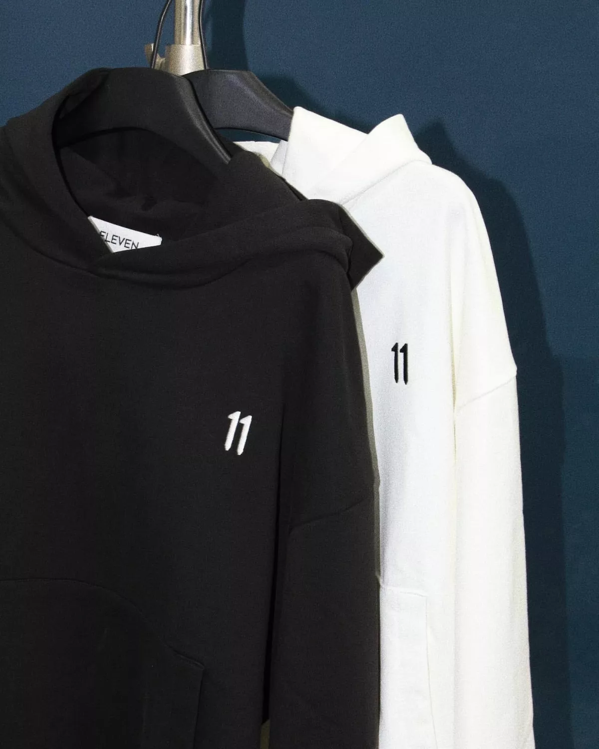 Eleven - Áo Nỉ Hoodie Unisex Nam Nữ Thêu 11 | Màu Đen