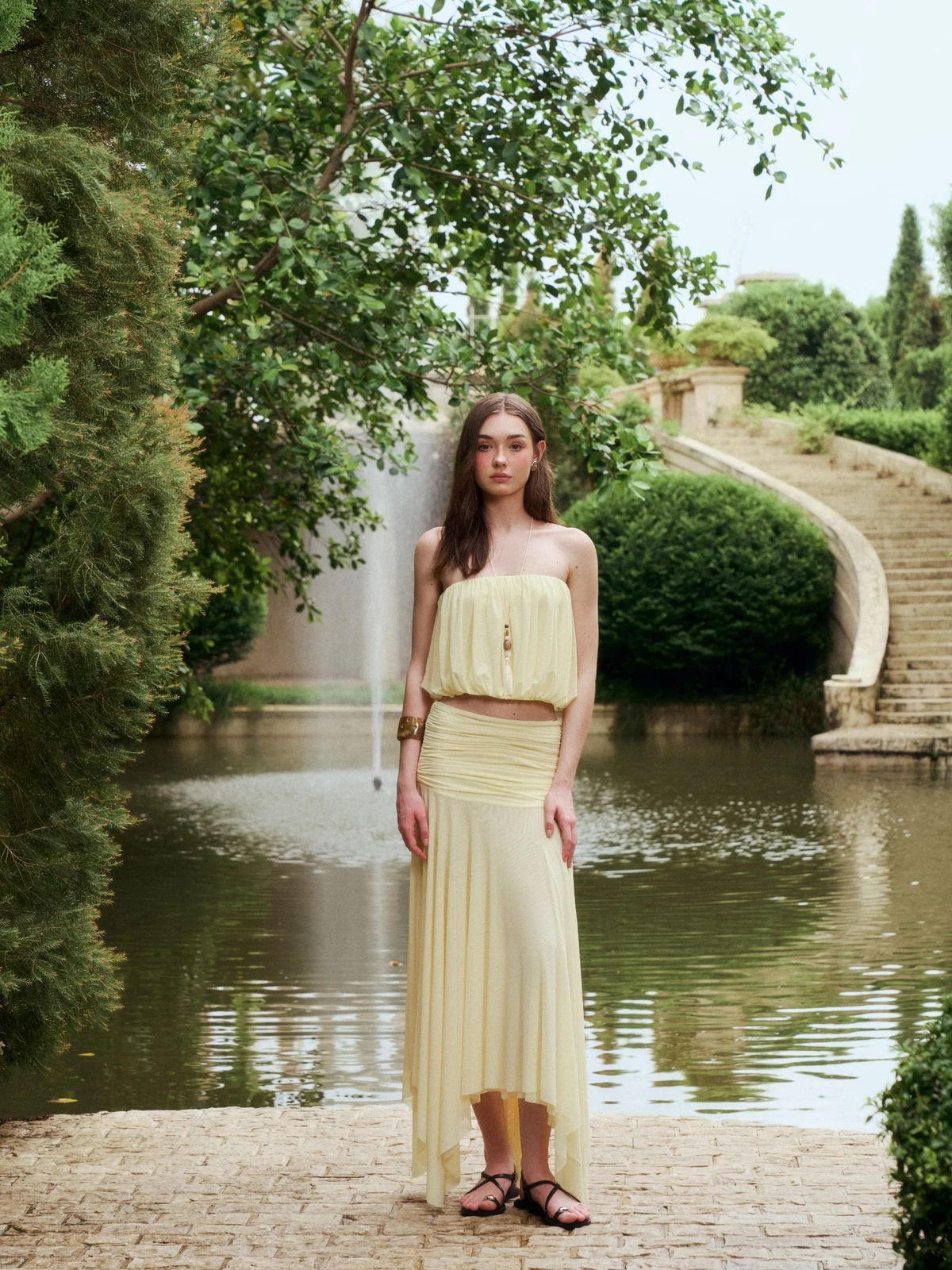 Nosbyn - Áo Cúp Ngực Thun Lưới - Strapless Bubble Top