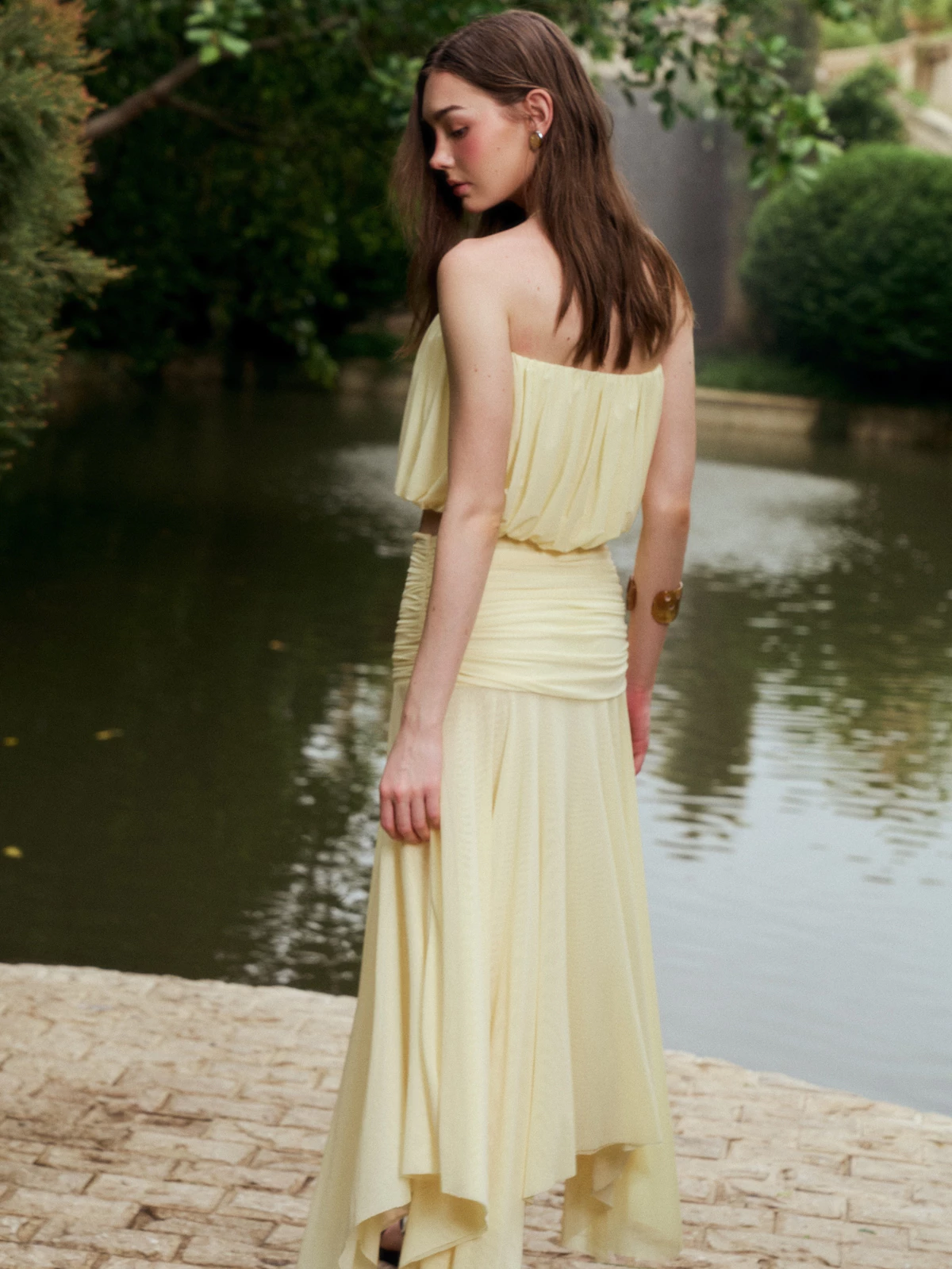 Nosbyn - Áo Cúp Ngực Thun Lưới - Strapless Bubble Top