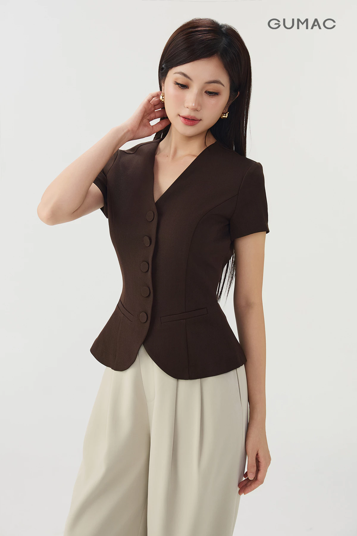 Áo Kiểu Nữ GUMAC Rã Decoup Ôm Nhẹ Tôn Dáng Đính Nút Bọc Tinh Tế Sang Trọng AF05039 - AG07098