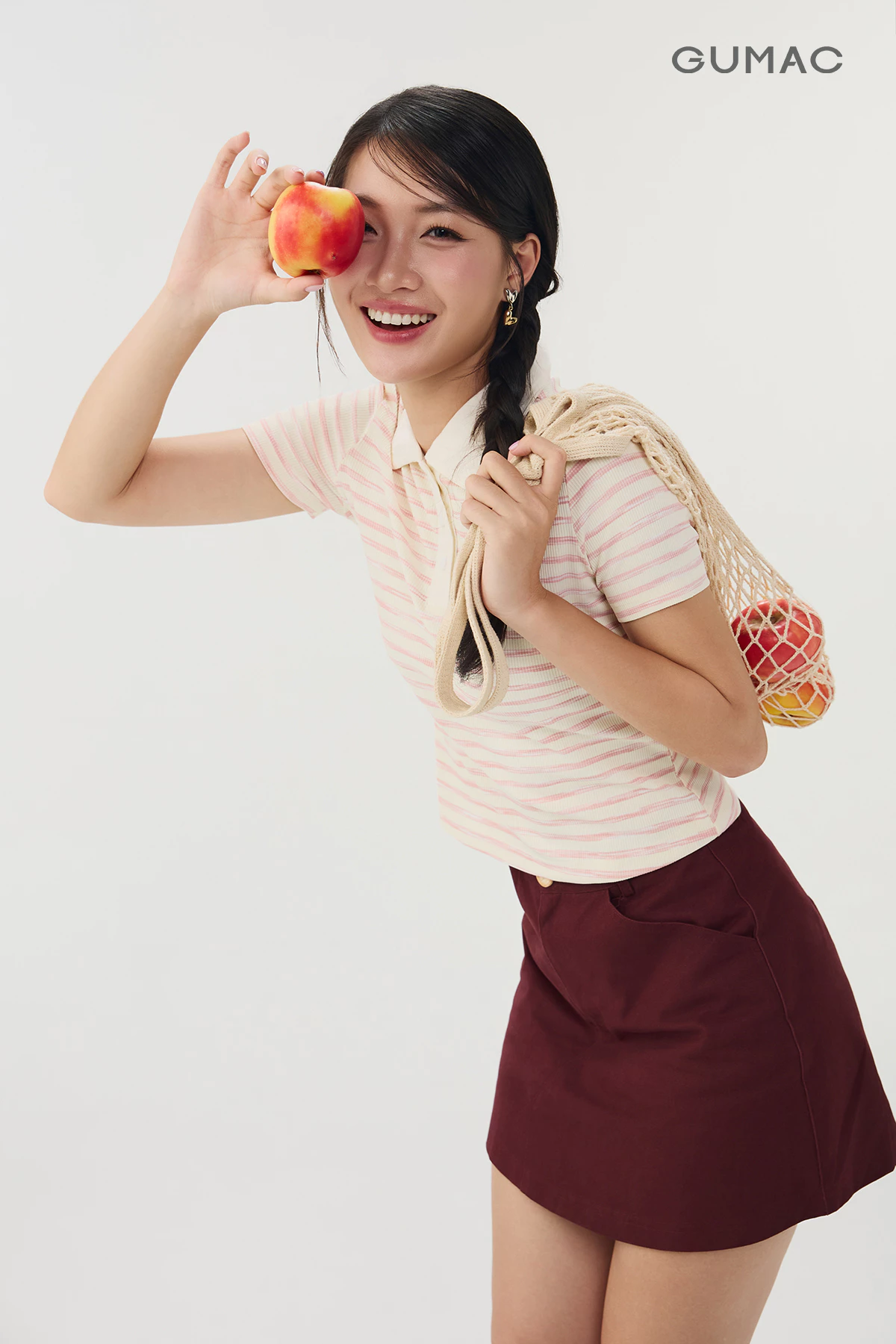Áo Polo Nữ Gmorning - GUMAC Form Ôm Cổ Bẻ Tay Ngắn Nút Đồng Màu Tinh Tế Thanh Lịch YAPG07024
