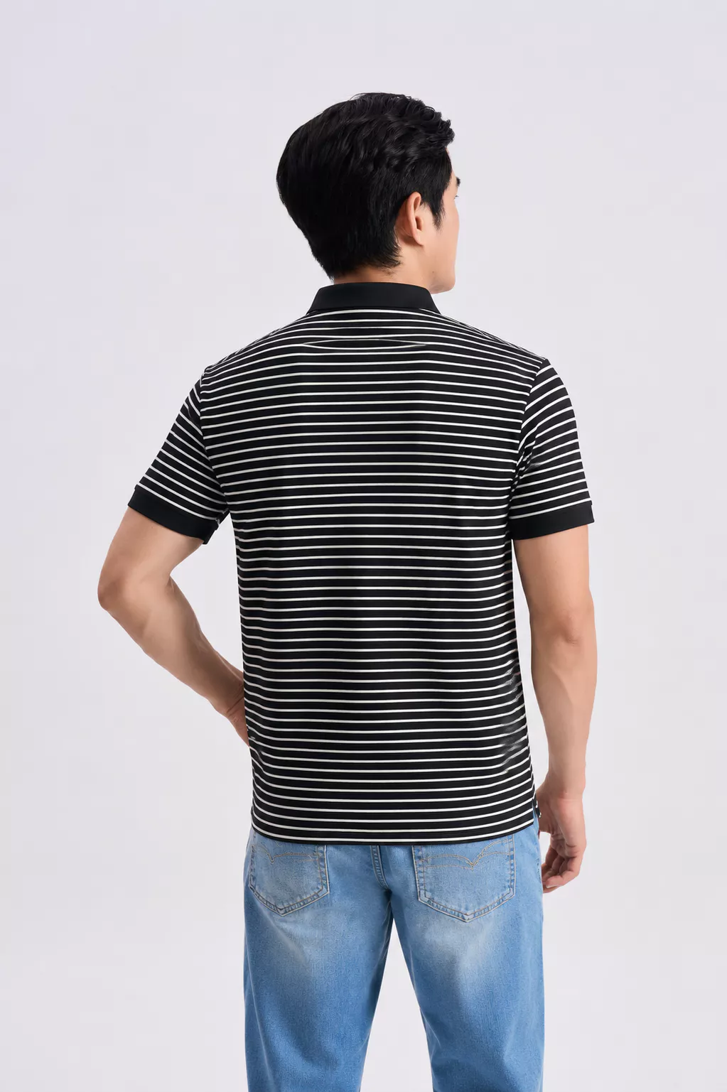 Áo Polo Nam GUMAC Form Regular Cổ Bo Phối Màu Nẹp 3 Khuy Dễ Phối Đồ Hằng Ngày Đi Làm Đi Chơi LATNG06008
