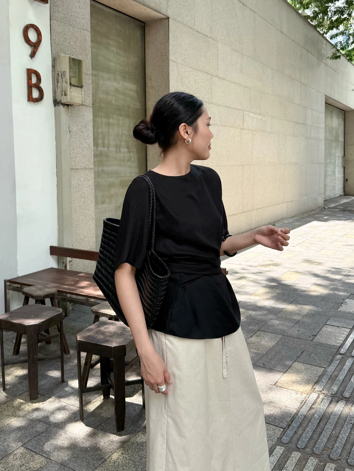 Áo cổ tròn tay ngắn cột dây mặc được nhiều kiểu  𝐒𝐎𝐌𝐒 | 𝐓𝐢𝐞 𝐓𝐨𝐩