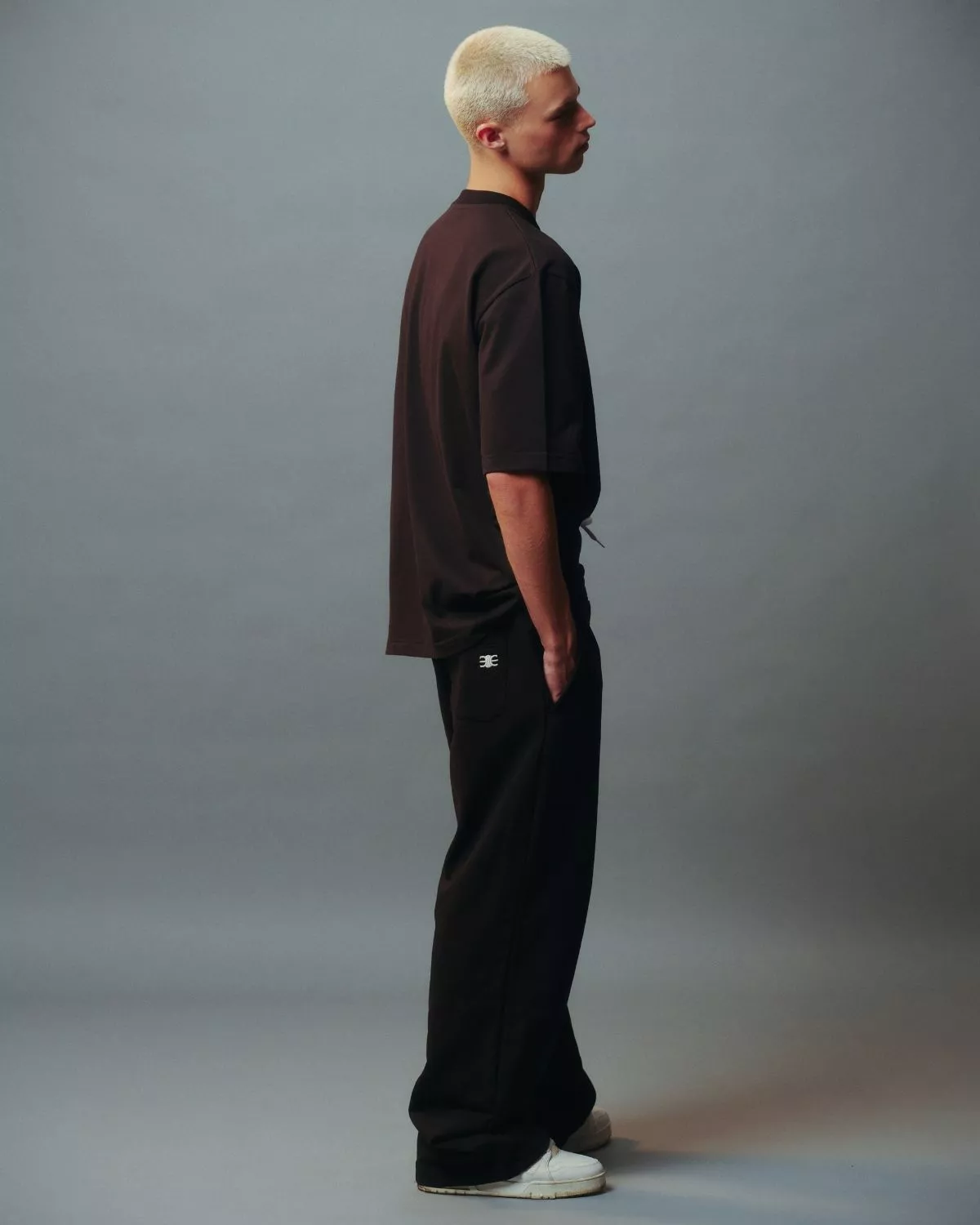 Eleven - Áo Thun Oversize Thêu Mono | Màu Đen
