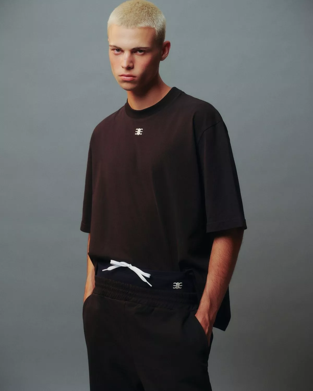 Eleven - Áo Thun Oversize Thêu Mono | Màu Đen