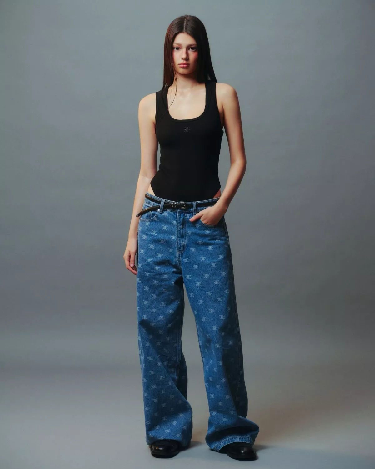 Eleven - Bodysuit Vải Thun Gân Thêu Mono | Màu Đen