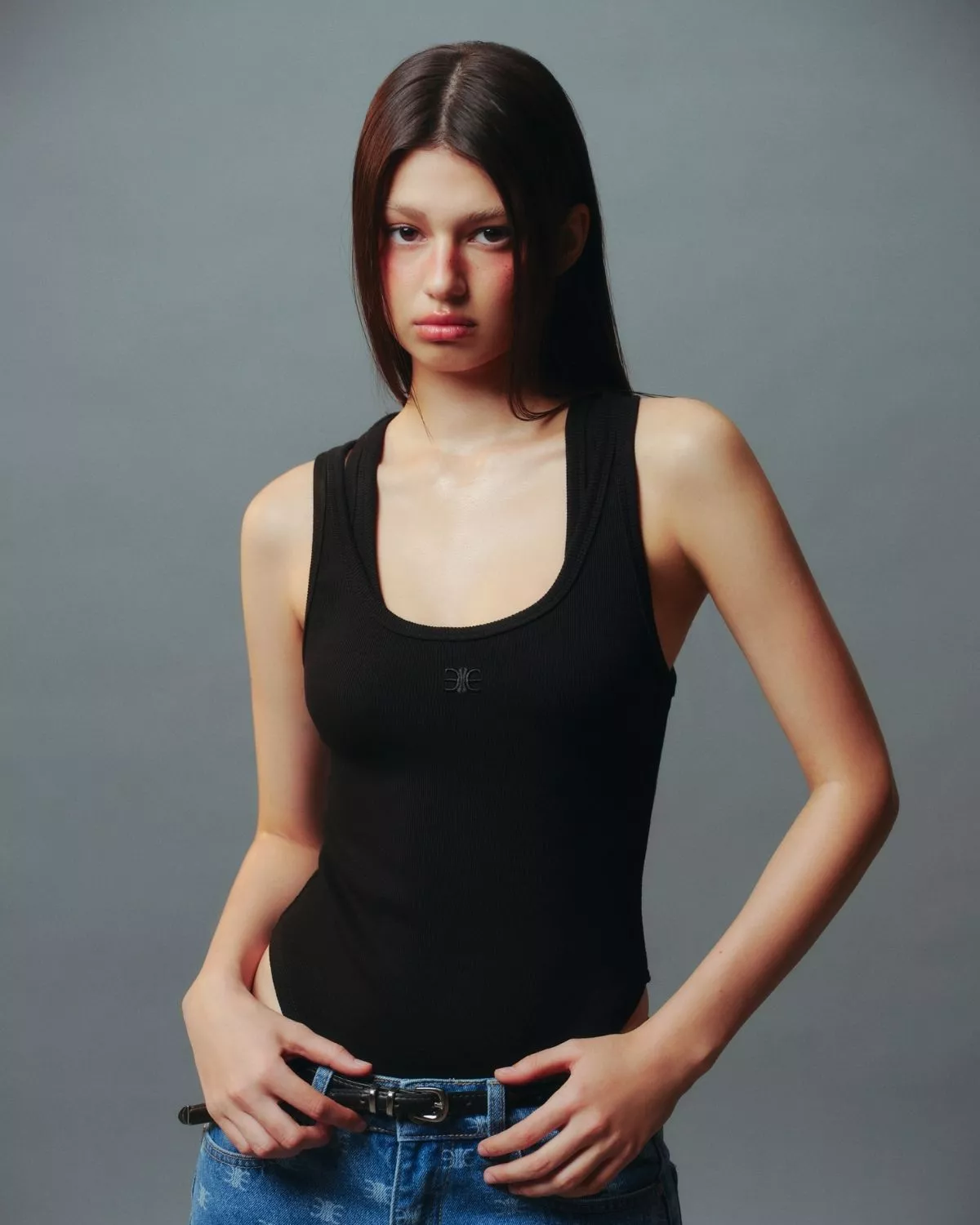 Eleven - Bodysuit Vải Thun Gân Thêu Mono | Màu Đen