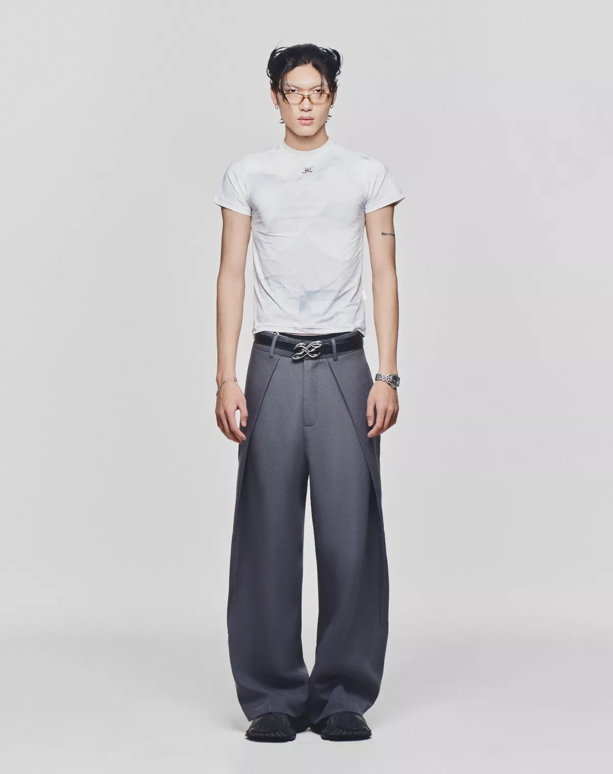 Quần Dài Vạt Chéo Ống Rộng Ly Lệch Unisex LIDER ROLLING STRAIGHT TROUSERS