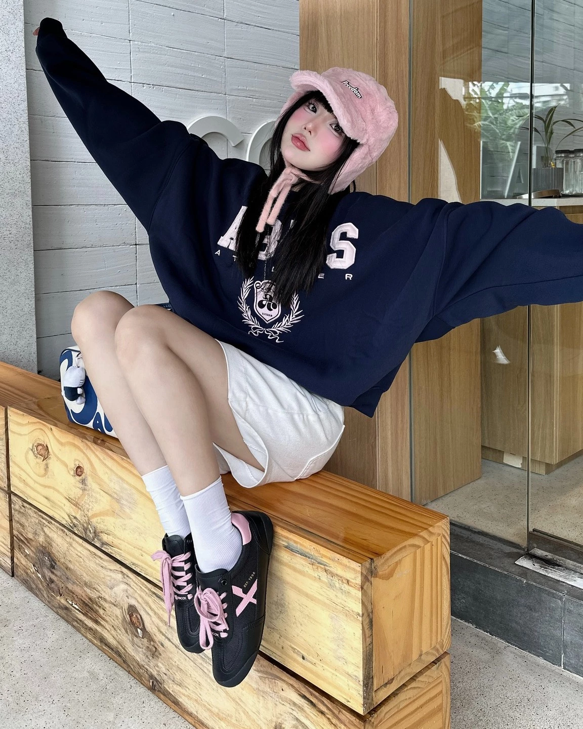 Giày Sneaker Nữ Dincox DC47 BLACK/ PINK Micro Suede Kết Hợp Canvas Shoes Đế Bằng, Bền Và Nhẹ Hơn