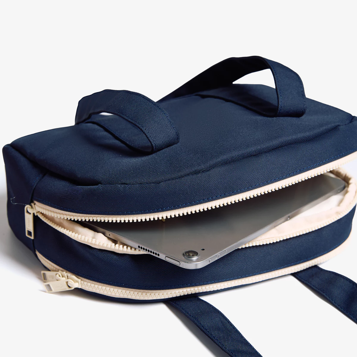 Túi xách đeo vai DIM Scarlet Bag - 5 màu