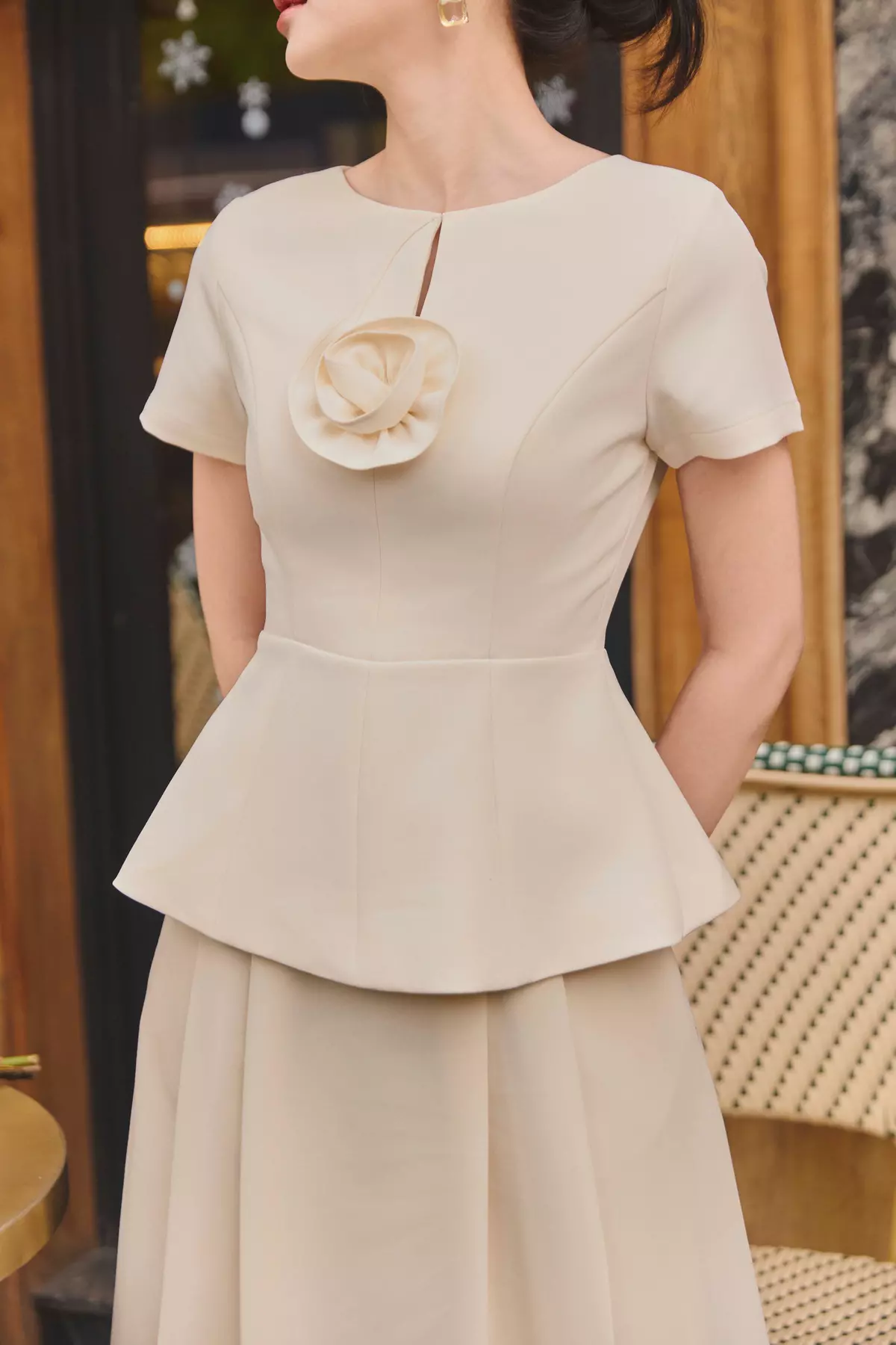 Áo Peplum Nữ GUMAC Cổ Ngang Có Đính Hoa 3D Có Đánh Hông Nhẹ Che Khuyết Điểm Tốt AG07104