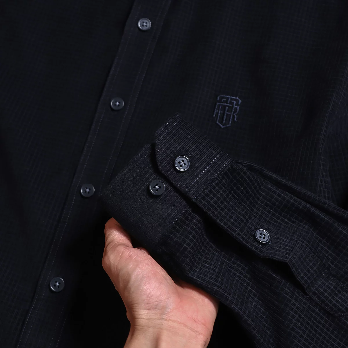 Sơ mi dài tay RIBBED SHIRT TORANO nhung tăm regularfit thêu logo ngực mềm mại, thoáng khí GATB302