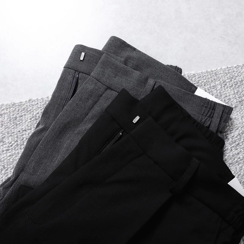Quần âu TAPERED PANTS TORANO relaxedfit trơn phối cạp chun thêu logo  vừa vặn, tôn dáng tự nhiên GABT506