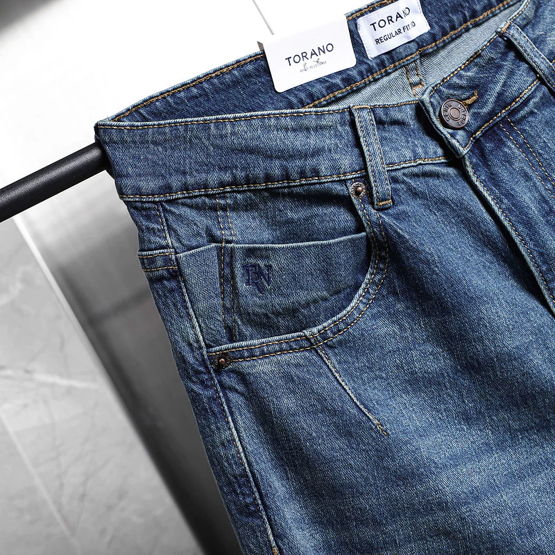 Quần Jeans REGULAR FIT JEANS TORANO basic regularfit thêu logo dễ mặc, dễ phối và co giãn tốt GABJ895