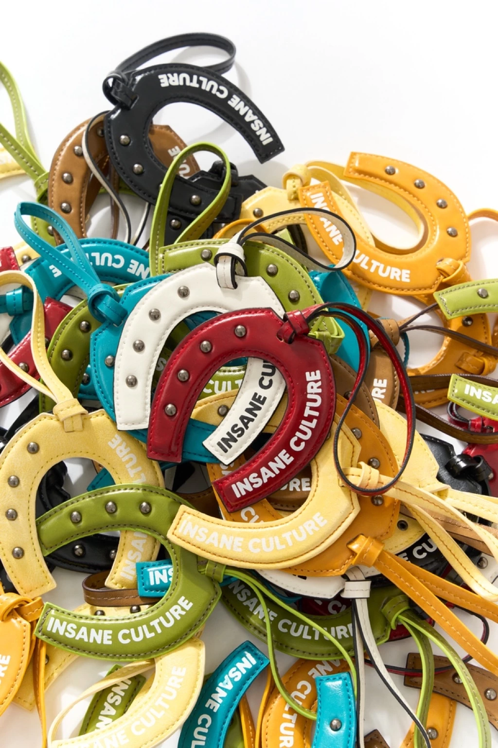 Móc Khoá Da InsaneClo HORSESHOE CHARM Unisex Chất Liệu Da Nhập