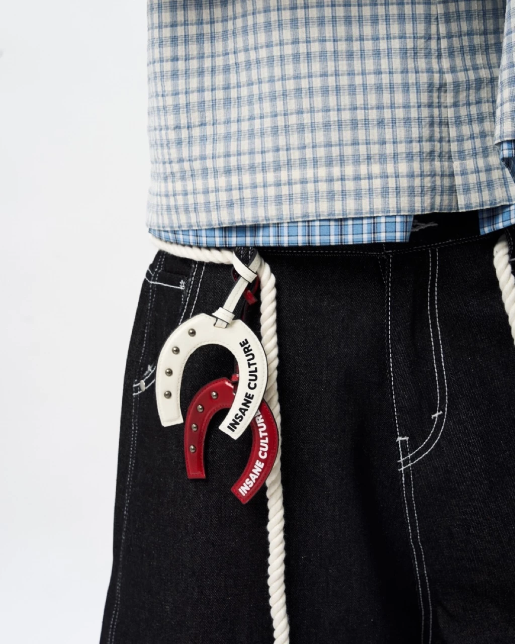 Móc Khoá Da InsaneClo HORSESHOE CHARM Unisex Chất Liệu Da Nhập