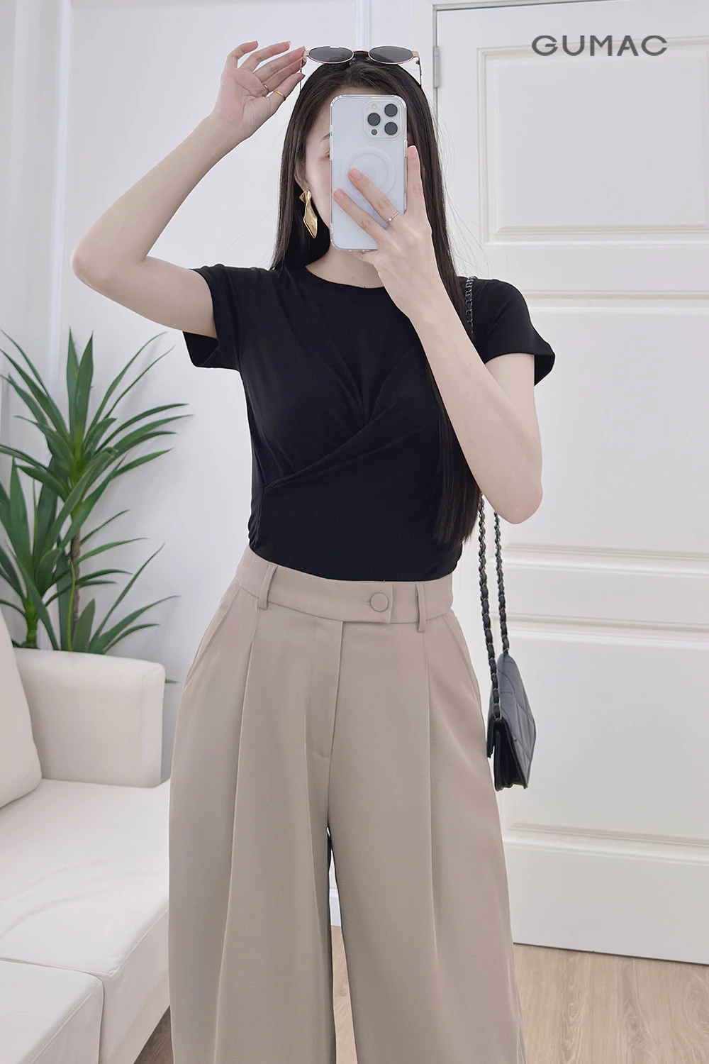 Áo Thun Kiểu Nữ GUMAC Áo Thun Gân Cổ Tròn Đắp Chéo Vạt V Tôn Dáng Co Giãn Nhiều LATF0521