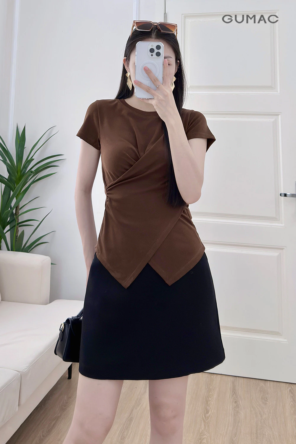 Áo Thun Kiểu Nữ GUMAC Áo Thun Gân Cổ Tròn Đắp Chéo Vạt V Tôn Dáng Co Giãn Nhiều LATF0521